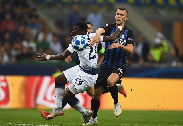 对乌尔比格 对乌尔比格