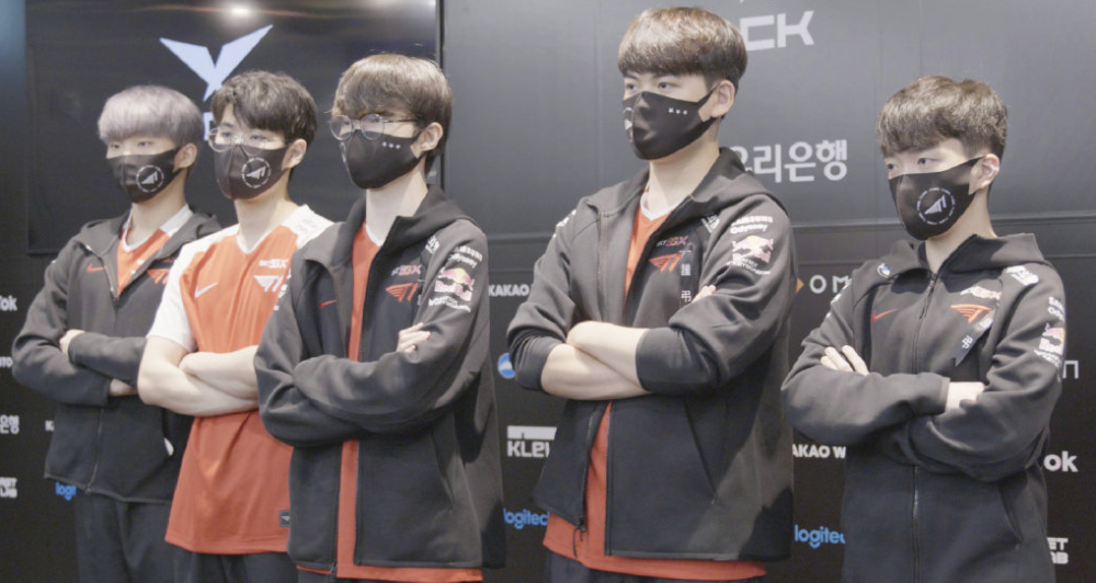 间扮演的角 间扮演的角